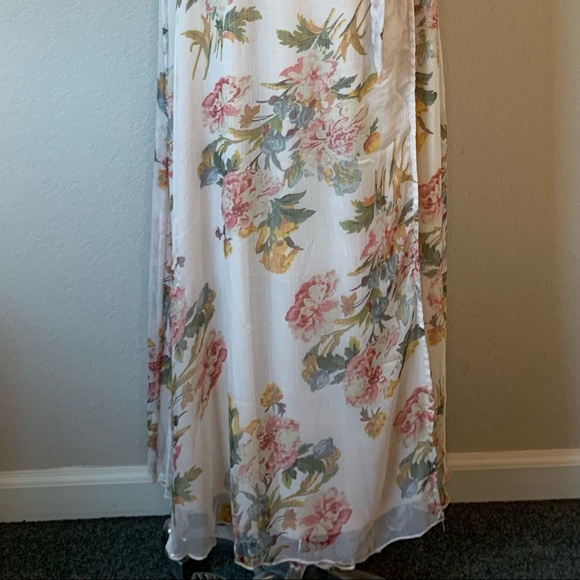 Floral Warp Maxi Dress 💖 NWT - Picture 3 of 5